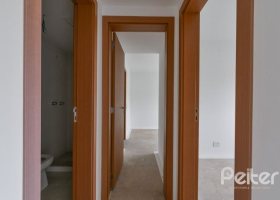 Apartamento à venda com 60m², 2 dormitórios, 1 suíte, 1 vaga, no bairro Tristeza em PORTO ALEGRE