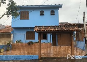Casa à venda com 159m², 3 dormitórios, 1 suíte, 3 vagas, no bairro Ipanema / Altos Do Ipê em Porto Alegre