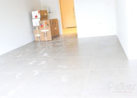 Comercial à venda com 35m², 1 vaga, no bairro Tristeza em Porto Alegre