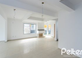 Casa em Condomínio à venda com 225m², 3 dormitórios, 3 suítes, 3 vagas, no bairro Hipica em PORTO ALEGRE
