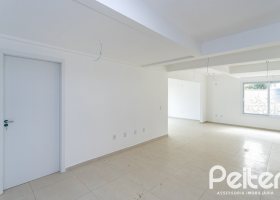 Casa em Condomínio à venda com 225m², 3 dormitórios, 3 suítes, 3 vagas, no bairro Hipica em PORTO ALEGRE