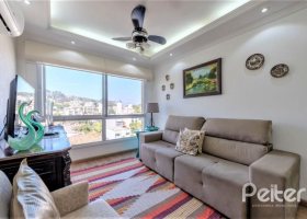 Apartamento à venda com 69m², 2 dormitórios, 1 suíte, 2 vagas, no bairro Tristeza em Porto Alegre