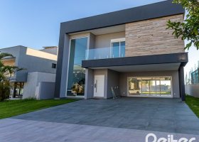 Casa em Condomínio à venda com 293m², 4 dormitórios, 4 suítes, 2 vagas, no bairro Alphaville em PORTO ALEGRE