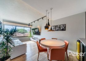 Apartamento à venda com 89m², 3 dormitórios, 1 suíte, 2 vagas, no bairro Ipanema em PORTO ALEGRE