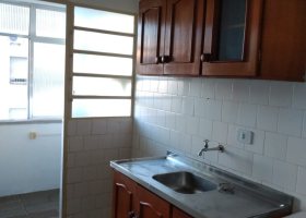 Apartamento à venda com 39m², 1 dormitório, 1 vaga, no bairro Cristal em Porto Alegre