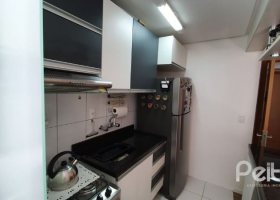 Apartamento à venda com 52m², 2 dormitórios, 1 vaga, no bairro Ipanema em Porto Alegre