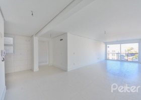 Apartamento à venda com 133m², 3 dormitórios, 3 suítes, 2 vagas, no bairro Tristeza em PORTO ALEGRE