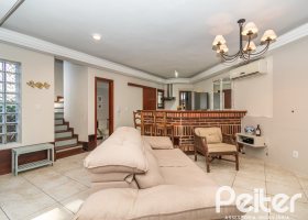Casa em Condomínio à venda com 166m², 3 dormitórios, 1 suíte, 1 vaga, no bairro Jardim Isabel em Porto Alegre