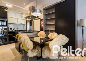Casa em Condomínio à venda com 81m², 1 dormitório, 1 suíte, 2 vagas, no bairro Tristeza em Porto Alegre