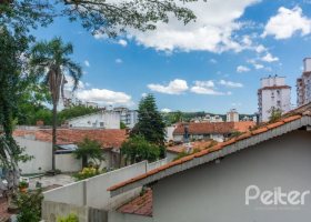 Casa em Condomínio à venda com 210m², 3 dormitórios, 1 suíte, 3 vagas, no bairro Tristeza em Porto Alegre