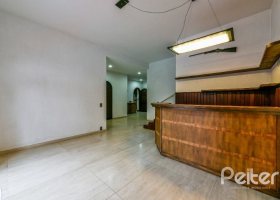 Casa em Condomínio à venda com 552m², 3 dormitórios, 3 suítes, 4 vagas, no bairro Cavalhada em Porto Alegre