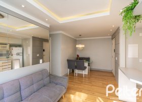 Apartamento à venda com 61m², 3 dormitórios, 1 suíte, 1 vaga, no bairro Ipanema em PORTO ALEGRE