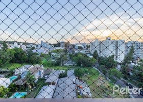 Apartamento à venda com 88m², 3 dormitórios, 1 suíte, 2 vagas, no bairro Tristeza em PORTO ALEGRE