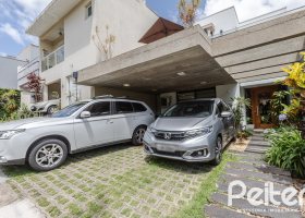 Casa em Condomínio à venda com 185m², 3 dormitórios, 1 suíte, 2 vagas, no bairro Vila Nova em PORTO ALEGRE