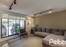 Casa em Condomínio à venda com 185m², 3 dormitórios, 1 suíte, 2 vagas, no bairro Vila Nova em PORTO ALEGRE
