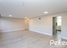 Apartamento à venda com 142m², 3 dormitórios, 1 suíte, 2 vagas, no bairro Tristeza em PORTO ALEGRE