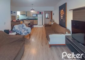 Apartamento à venda com 82m², 3 dormitórios, 1 suíte, 3 vagas, no bairro Tristeza em PORTO ALEGRE