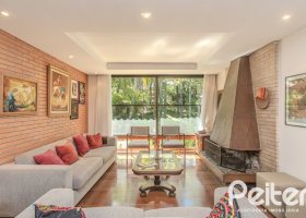 Casa em Condomínio à venda com 395m², 4 dormitórios, 4 suítes, 4 vagas, no bairro Cavalhada em PORTO ALEGRE