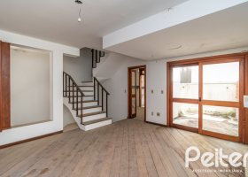 Casa em Condomínio à venda com 145m², 3 dormitórios, 1 suíte, 2 vagas, no bairro Tristeza em Porto Alegre