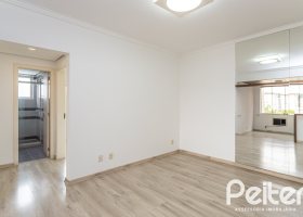 Apartamento à venda com 76m², 2 dormitórios, 1 suíte, 1 vaga, no bairro Tristeza em PORTO ALEGRE