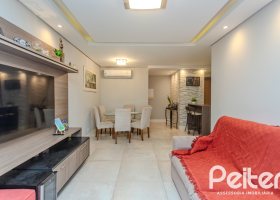 Apartamento à venda com 89m², 3 dormitórios, 1 suíte, 1 vaga, no bairro Ipanema em PORTO ALEGRE