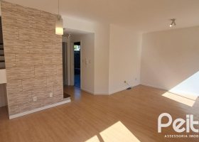 Casa em Condomínio à venda com 116m², 3 dormitórios, 1 suíte, 2 vagas, no bairro Cristal em Porto Alegre
