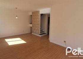 Casa em Condomínio à venda com 116m², 3 dormitórios, 1 suíte, 2 vagas, no bairro Cristal em Porto Alegre