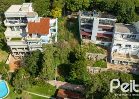 Terreno à venda com 450m², no bairro Vila Assunção em Porto Alegre