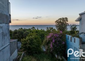 Terreno à venda com 450m², no bairro Vila Assunção em Porto Alegre
