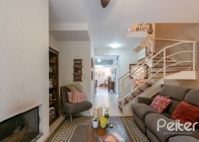 Casa em Condomínio à venda com 159m², 3 dormitórios, 1 suíte, 2 vagas, no bairro Tristeza em Porto Alegre
