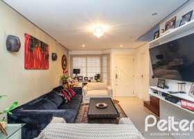 Casa em Condomínio à venda com 184m², 3 dormitórios, 1 suíte, 2 vagas, no bairro Vila Assunção em Porto Alegre