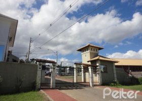 Casa em Condomínio à venda com 209m², 4 dormitórios, 2 suítes, 3 vagas, no bairro Hipica em PORTO ALEGRE