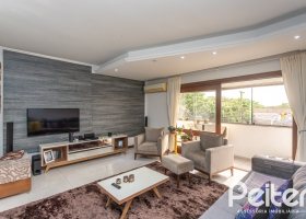 Apartamento à venda com 267m², 3 dormitórios, 1 suíte, 4 vagas, no bairro Sétimo Céu em Porto Alegre
