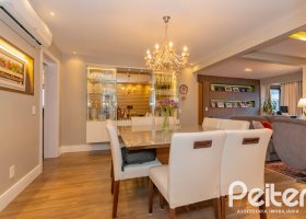 Apartamento à venda com 136m², 3 dormitórios, 1 suíte, 2 vagas, no bairro Tristeza em PORTO ALEGRE