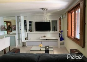 Casa em Condomínio à venda com 122m², 3 dormitórios, 1 suíte, 2 vagas, no bairro Cristal em Porto Alegre