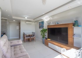 Apartamento à venda com 89m², 3 dormitórios, 1 suíte, 2 vagas, no bairro Ipanema em PORTO ALEGRE