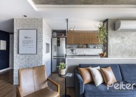 Apartamento à venda com 100m², 3 dormitórios, 1 suíte, 2 vagas, no bairro Cristal em Porto Alegre