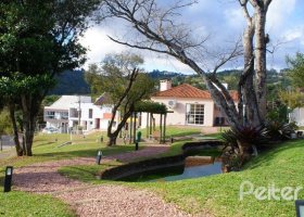 Terreno à venda, no bairro Vila Nova em Porto Alegre