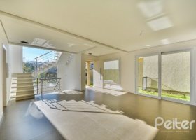 Casa em Condomínio à venda com 543m², 4 dormitórios, 4 suítes, 6 vagas, no bairro Pedra Redonda em PORTO ALEGRE