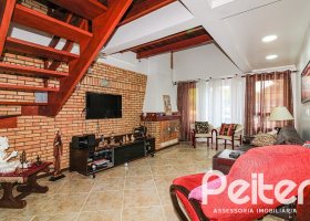 Casa à venda com 173m², 3 dormitórios, 3 suítes, 2 vagas, no bairro Vila Assunção em Porto Alegre