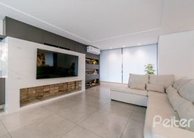 Casa em Condomínio à venda com 250m², 3 dormitórios, 3 suítes, 3 vagas, no bairro Hipica em PORTO ALEGRE
