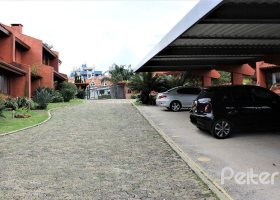 Casa em Condomínio à venda com 286m², 3 dormitórios, 1 suíte, 2 vagas, no bairro Cristal em PORTO ALEGRE
