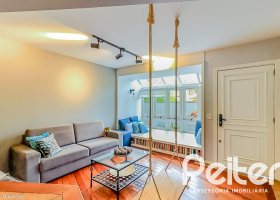 Casa em Condomínio à venda com 286m², 3 dormitórios, 1 suíte, 3 vagas, no bairro Jardim Isabel em Porto Alegre