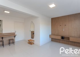 Apartamento à venda com 64m², 2 dormitórios, 1 suíte, 1 vaga, no bairro Tristeza em PORTO ALEGRE