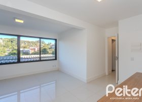 Apartamento à venda com 64m², 2 dormitórios, 1 suíte, 1 vaga, no bairro Tristeza em PORTO ALEGRE