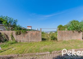 Terreno à venda, no bairro Vila Assunção em Porto Alegre