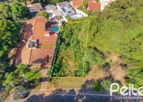 Terreno à venda, no bairro Vila Assunção em Porto Alegre