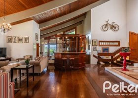Casa em Condomínio à venda com 565m², 5 dormitórios, 3 suítes, 4 vagas, no bairro Cavalhada em Porto Alegre