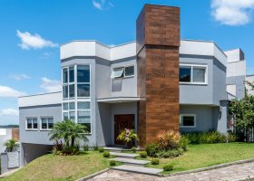 Casa em Condomínio à venda com 430m², 3 dormitórios, 3 suítes, 4 vagas, no bairro Hipica em PORTO ALEGRE