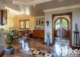 Casa em Condomínio à venda com 459m², 4 dormitórios, 4 suítes, 3 vagas, no bairro Cavalhada em PORTO ALEGRE
